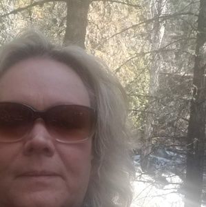 Meet your Posher, Corinne